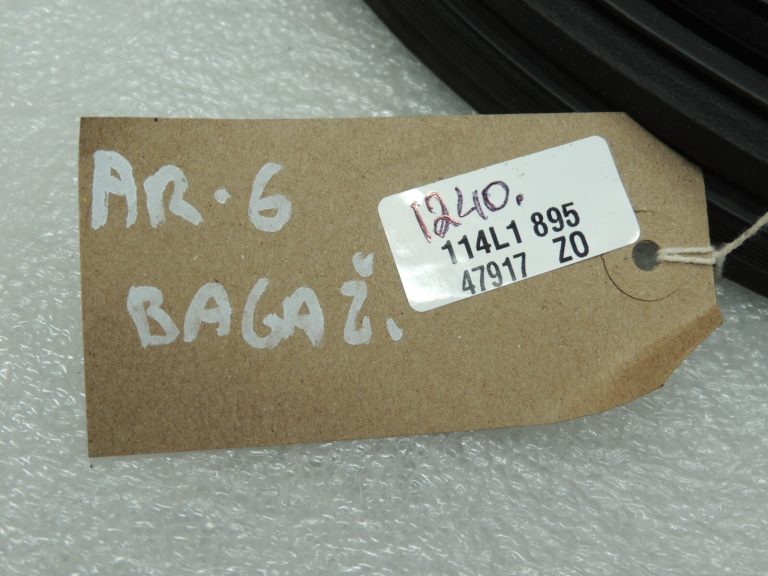 Alfa Romeo Giulietta 940 aizmugurējo durvju blīvējums Gumijas blīvējums 50526800, 50509832