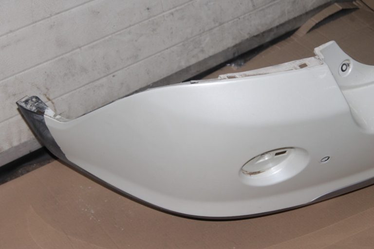 Opel Antara Facelift aizmugurējais bamperis GBQ crystal white 96858958, 4810746