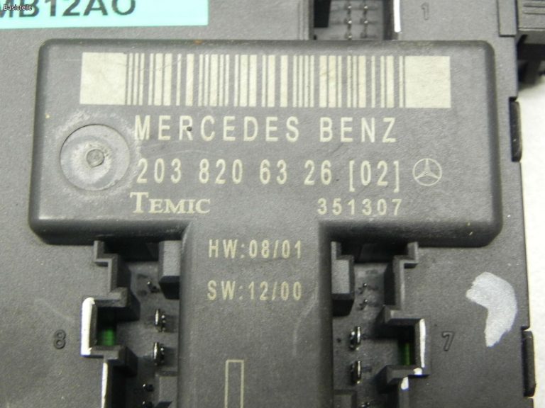 Mercedes W203 C-klases durvju vadības bloks Durvju vadības bloks priekšējais kreisais 2038201385