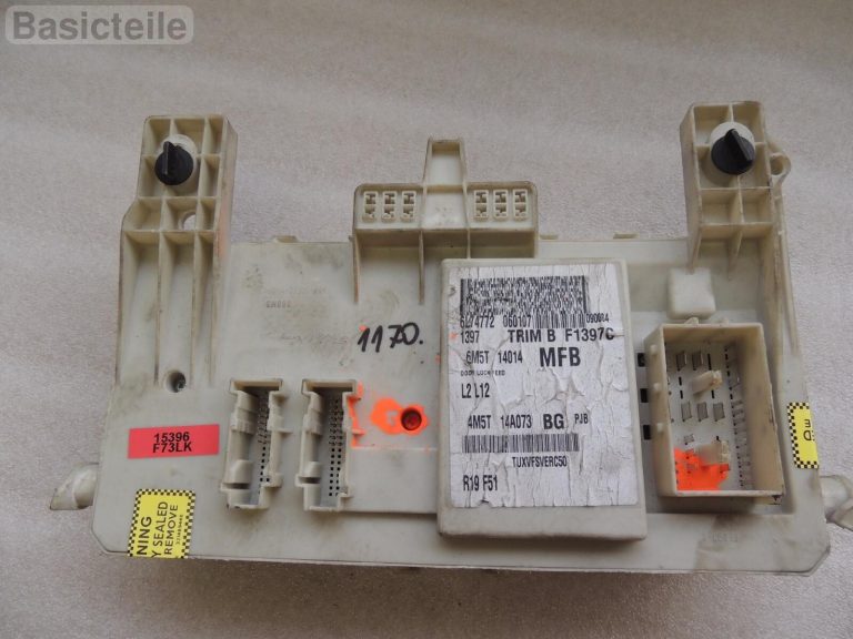 Ford FOCUS 2 DA Drošinātāju kārba 4M5T14A073BG 2027109 Dīzelis