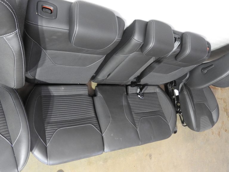 Ford Focus III hečbeks ādas ādas sēdekļi no britu automašīnas 🚨 RHD