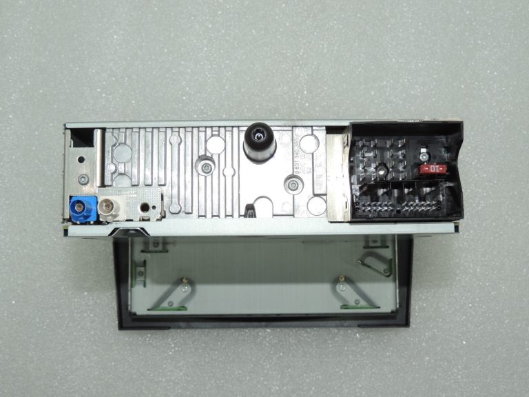 Opel Antara navigācijas sistēma Radio CD atskaņotājs Bluetooth SD 95432426 95482960