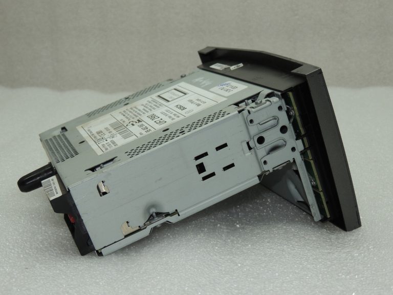 Opel Antara navigācijas sistēma Radio CD atskaņotājs Bluetooth SD 95432426 95482960