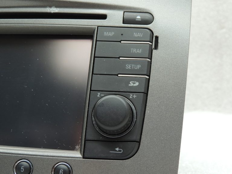 Opel Antara navigācijas sistēma Radio CD atskaņotājs Bluetooth SD 95432426 95482960