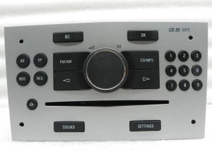 Opel Astra H Zafira B Original Radio CD 30 MP3 Reset