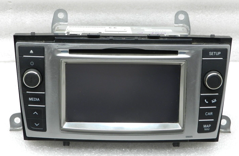 Toyota Avensis T27 Oriģinālais radio CD atskaņotājs DVD atskaņotājs Navigācija 86140-05010
