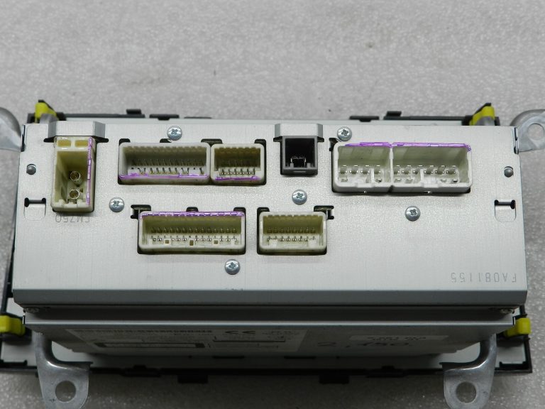 Toyota Avensis T27 Oriģinālais radio CD atskaņotājs DVD atskaņotājs Navigācija 86140-05010