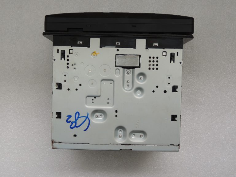 Mitsubishi Outlander III Radio Navigatio AUTO NAVI CD 8750A482 8750A526 DEFECTIVE