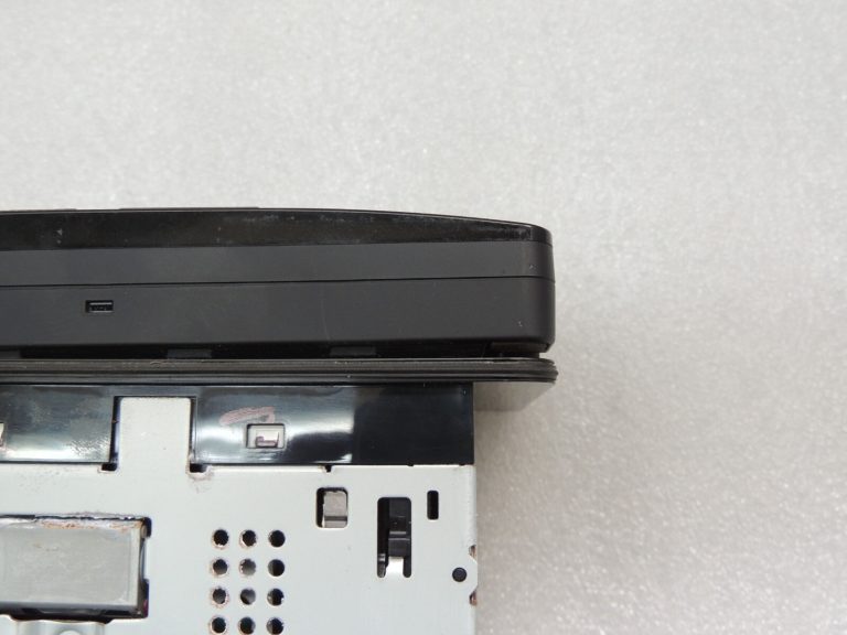 Mitsubishi Outlander III Radio Navigatio AUTO NAVI CD 8750A482 8750A526 DEFECTIVE