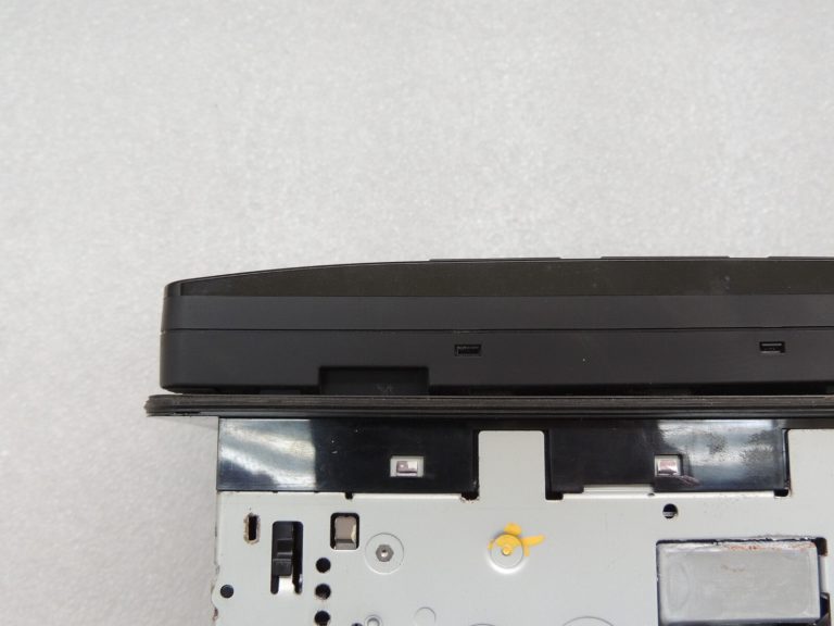 Mitsubishi Outlander III Radio Navigatio AUTO NAVI CD 8750A482 8750A526 DEFECTIVE