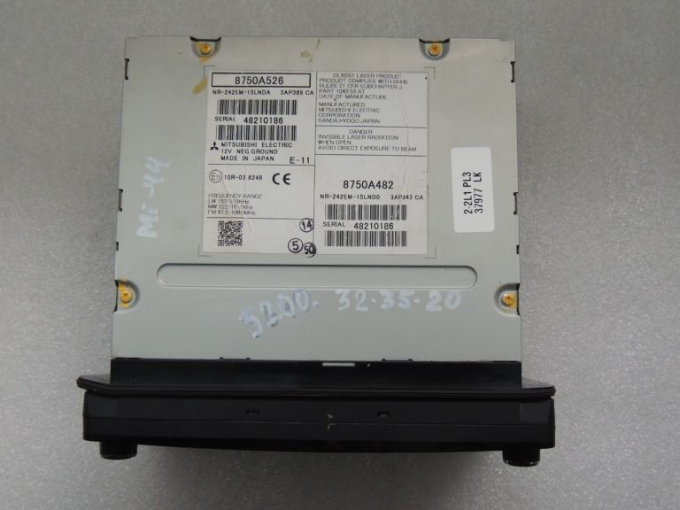 Mitsubishi Outlander III Radio Navigatio AUTO NAVI CD 8750A482 8750A526 DEFECTIVE