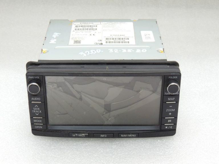Mitsubishi Outlander III Radio Navigatio AUTO NAVI CD 8750A482 8750A526 DEFECTIVE