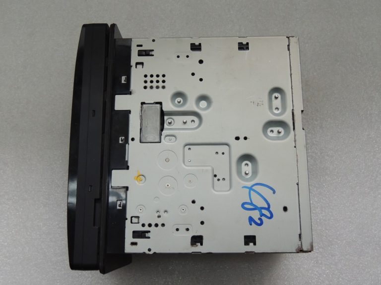 Mitsubishi Outlander III Radio Navigatio AUTO NAVI CD 8750A482 8750A526 DEFECTIVE
