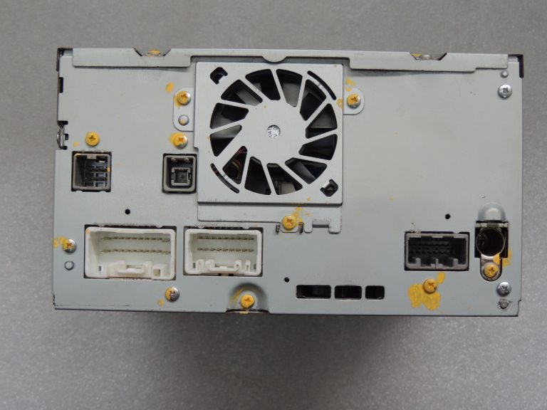 Mitsubishi Outlander III Radio Navigatio AUTO NAVI CD 8750A482 8750A526 DEFECTIVE