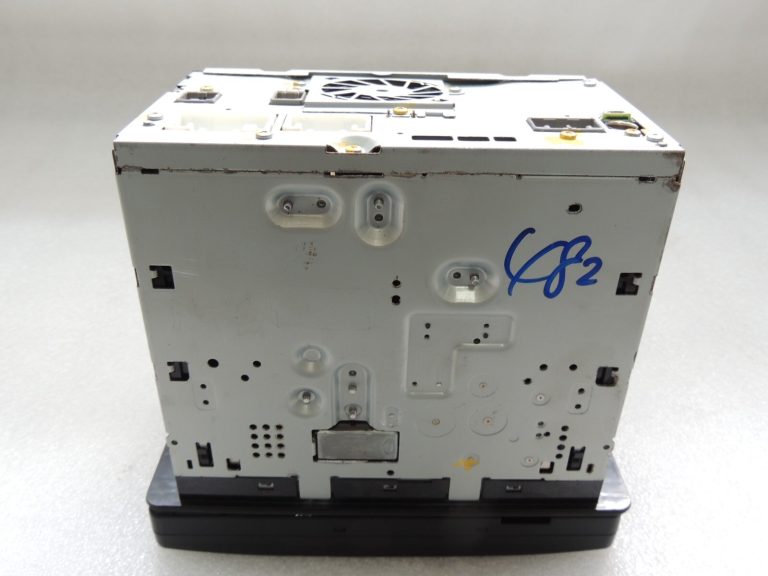 Mitsubishi Outlander III Radio Navigatio AUTO NAVI CD 8750A482 8750A526 DEFECTIVE