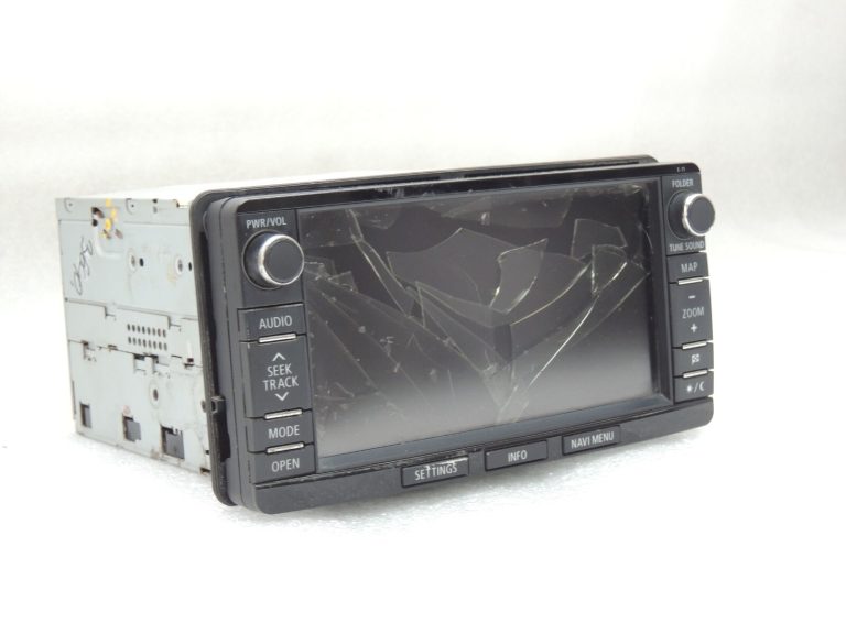 Mitsubishi Outlander III Radio Navigatio AUTO NAVI CD 8750A482 8750A526 DEFECTIVE