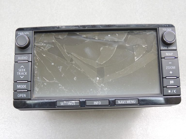 Mitsubishi Outlander III Radio Navigatio AUTO NAVI CD 8750A482 8750A526 DEFECTIVE