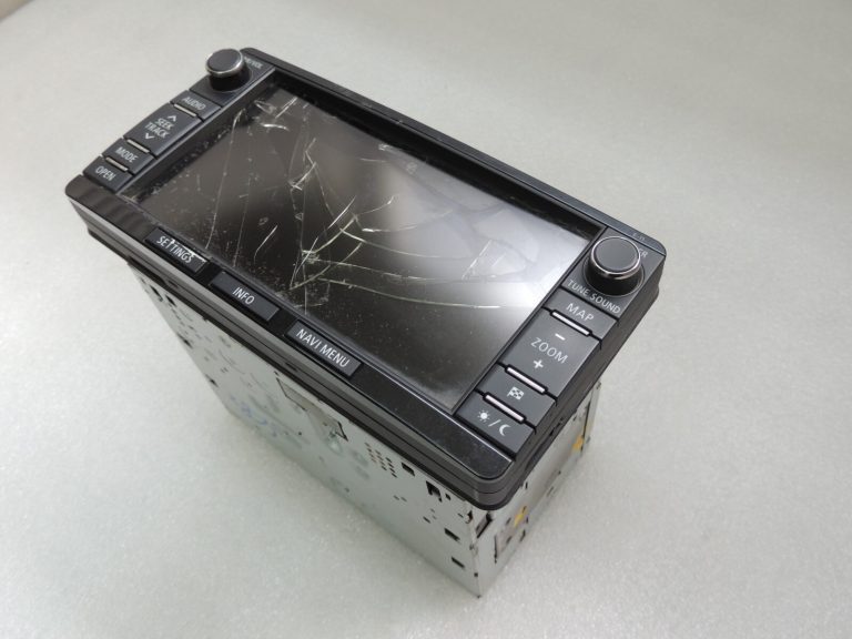 Mitsubishi Outlander III Radio Navigatio AUTO NAVI CD 8750A482 8750A526 DEFECTIVE