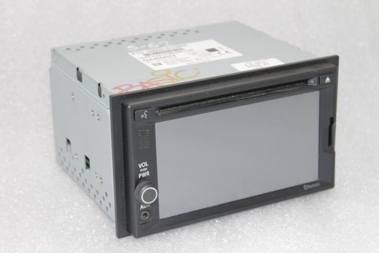 Oriģināls Suzuki SX4 II Radio navigācija AUX CD SD Bluetooth 39920-61MR0-ZCA