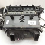 Chrysler Grand Voyager V Sildītāja aizbīdņa korpuss gaisa kondicionēšanas kārba K68127811AB