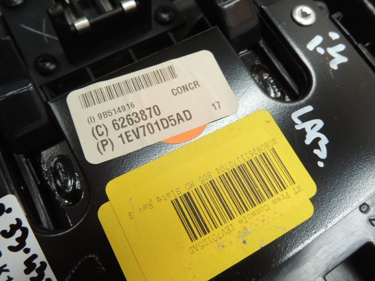 Chrysler Grand Voyager V Centrālās konsoles pamatne 1EV701D5AD K1EV701D5AD