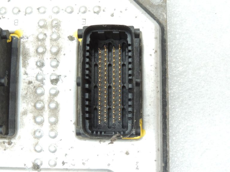 Opel Astra H Zafira B Z18XER Easytronic motora vadības bloka resetēšana 55564081