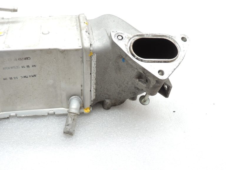 Ford Focus IV 2.0 EcoBlue C20DD0J dīzeļdegvielas starpdzesētājs HG9Q-6C896-AD 2316164