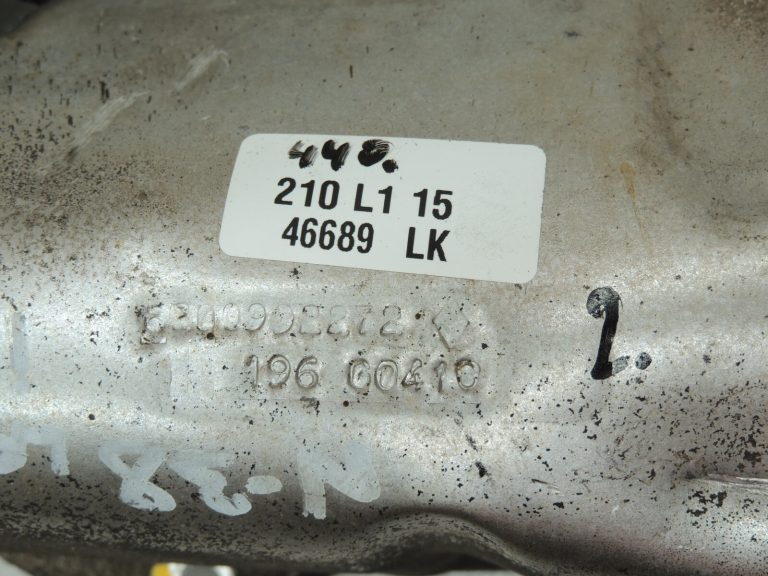Nissan Navara II D40 3.0DCi V6 V9X kolektora siltumcaurules aizsargplāksne Metāla loksne labajā pusē 1659000Q0L