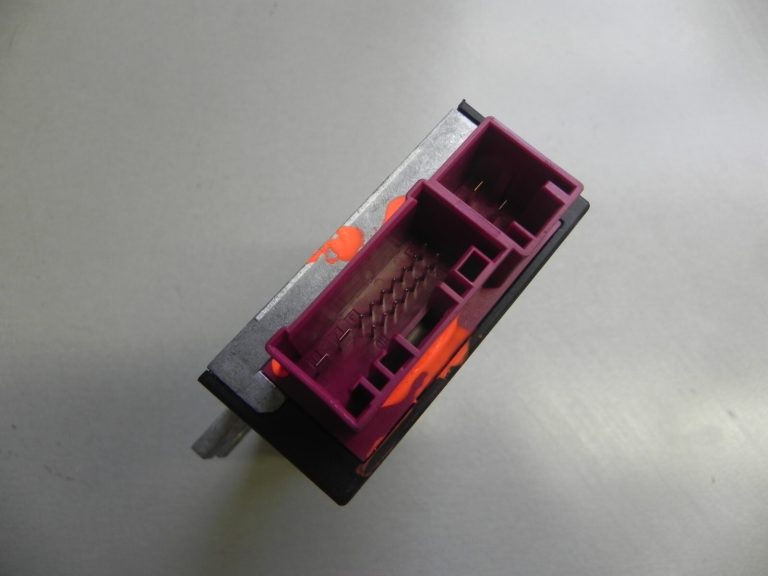 BMW F25 F25 F20 F30 F32 F07 F10 F01 EKPM3 Vadības bloks degvielas sūknim 16147411596