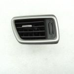 Nissan Qashqai J11 ventilācijas atveres labā daļa 687604EH0A Gaisa ventilācijas režģis
