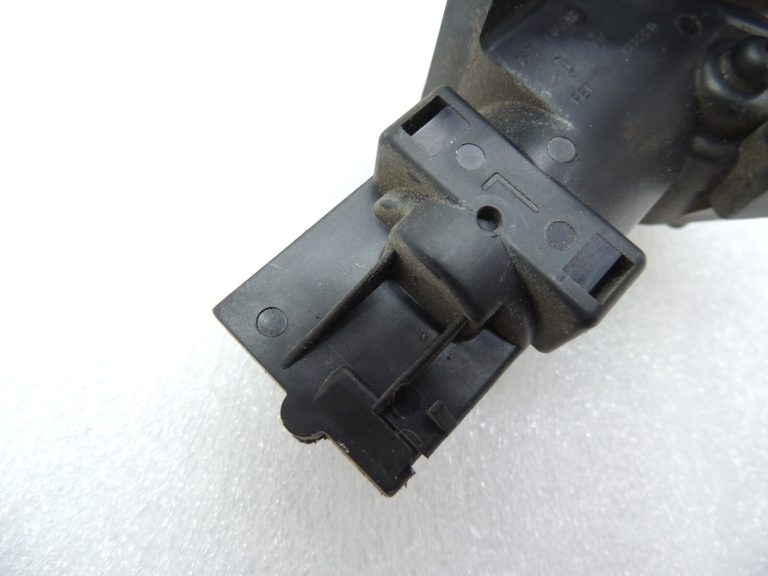 Chrysler Grand Voyager V Logu regulatora servomotors aizmugurējais kreisais 04717607AB