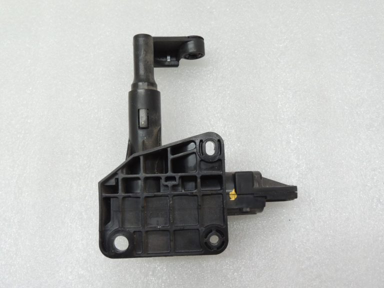 Chrysler Grand Voyager V Logu regulatora servomotors aizmugurējais kreisais 04717607AB