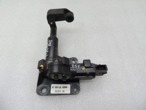 Chrysler Grand Voyager V Aizmugurējā loga regulatora servomotors pa labi 04717606AB