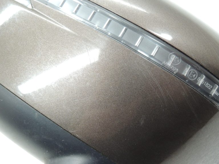 Sākotnējā aprīkojuma Nissan Qashqai J11 kreisais salokāmo durvju spogulis 963024EH8E 96302HV59A CAP
