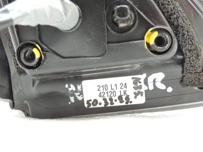 Sākotnējā aprīkojuma Nissan Qashqai J11 kreisais salokāmo durvju spogulis 963024EH8E 96302HV59A CAP
