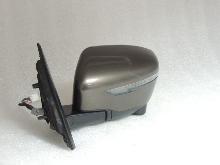 Sākotnējā aprīkojuma Nissan Qashqai J11 kreisais salokāmo durvju spogulis 963024EH8E 96302HV59A CAP