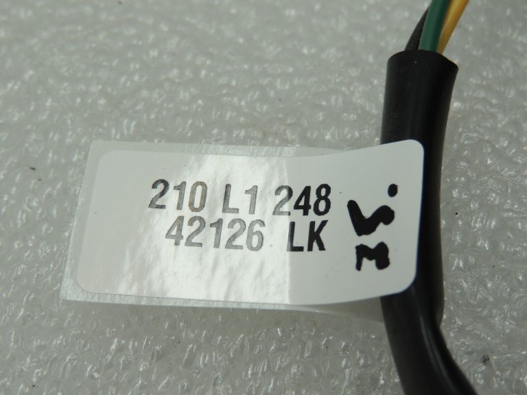 Nissan X-Trail T32 Aizmugurējās aizmugurējās aizmugurējās gaismas nesējs 265514CA1A