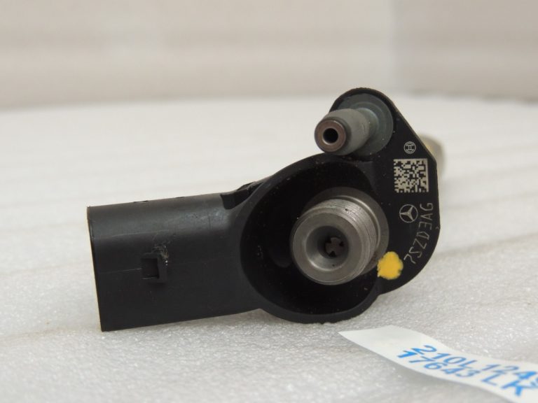 Mercedes Benz 3.0CDI dīzeļdegvielas iesmidzinātājs 6x A642070101187 0445116026