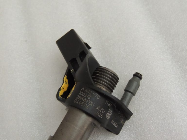 Mercedes Benz 3.0CDI dīzeļdegvielas iesmidzinātājs 6x A642070101187 0445116026