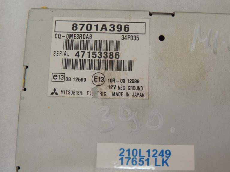 Mitsubishi Outlander III radio vadības bloks tuneris 8701A396 Vadības bloks