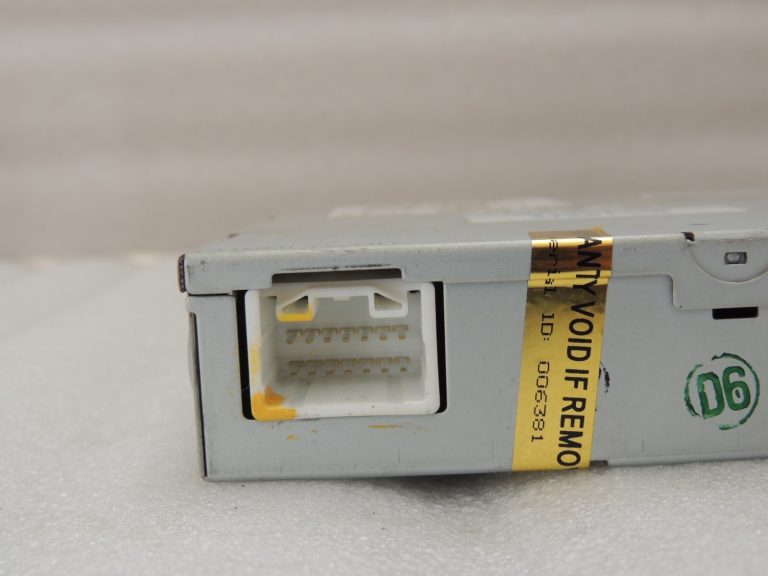 Mitsubishi Outlander III radio vadības bloks tuneris 8701A396 Vadības bloks