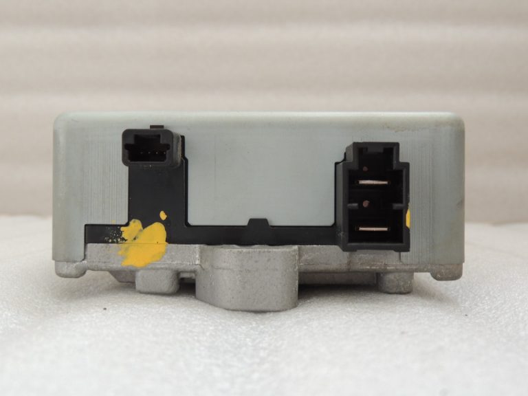 Mitsubishi Outlander III stūres pastiprinātāja vadības bloks EPS 8633A097