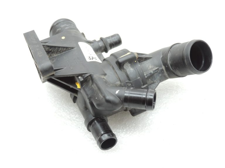Nissan X-Trail T32 1,6DCi R9M 11061-00Q2C Termostata korpuss 1106100Q2C