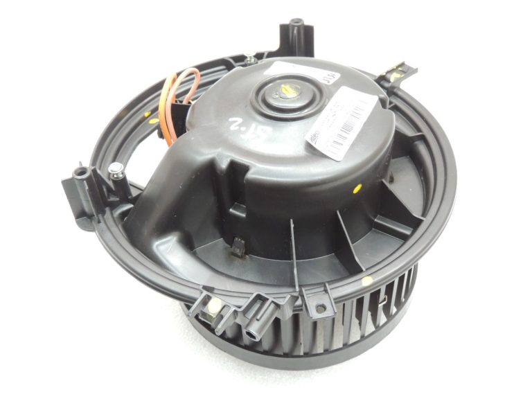 Oriģinālais oriģinālais Seat Cupra Leon KL8 ventilatora motors Ventilatora motors 5WB819021A