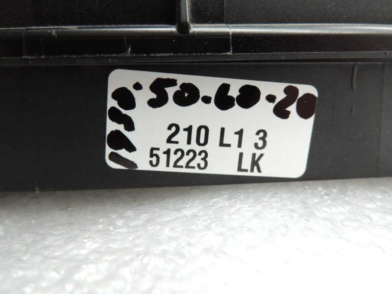 Seat Cupra Leon KL8 pārnesumu pārslēgšanas svira 5WA713033BR 5WA713033CC