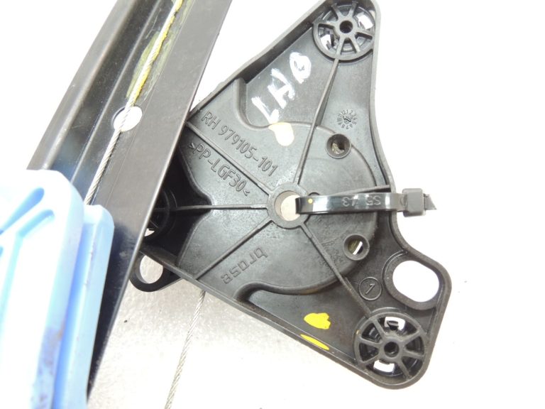 Oriģinālais VW Tiguan 5N Aizmugurējā loga regulators pa labi 5N0839462A