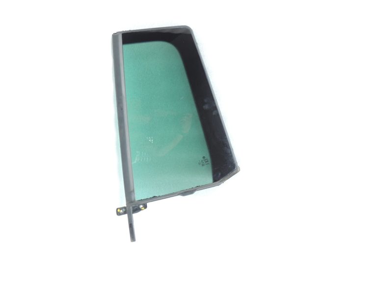 VW Tiguan 5N sānu logs sānu logs aizmugurējais kreisais durvju logs 5N0845213E