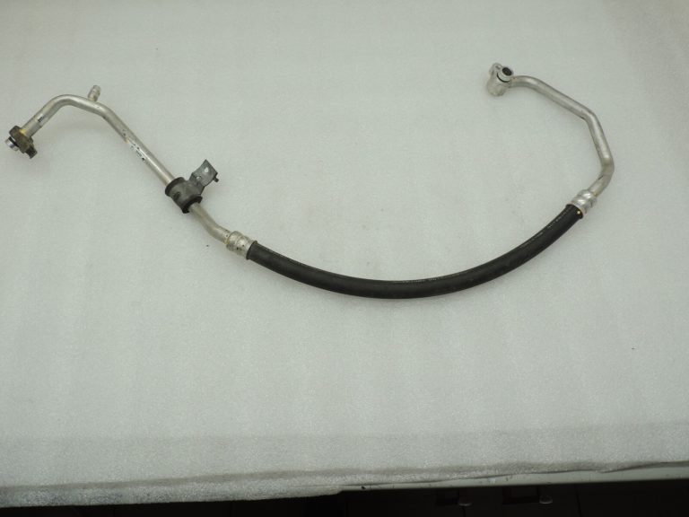 Subaru Forester SG gaisa kondicioniera šļūtene 73425SC010 73425SC011