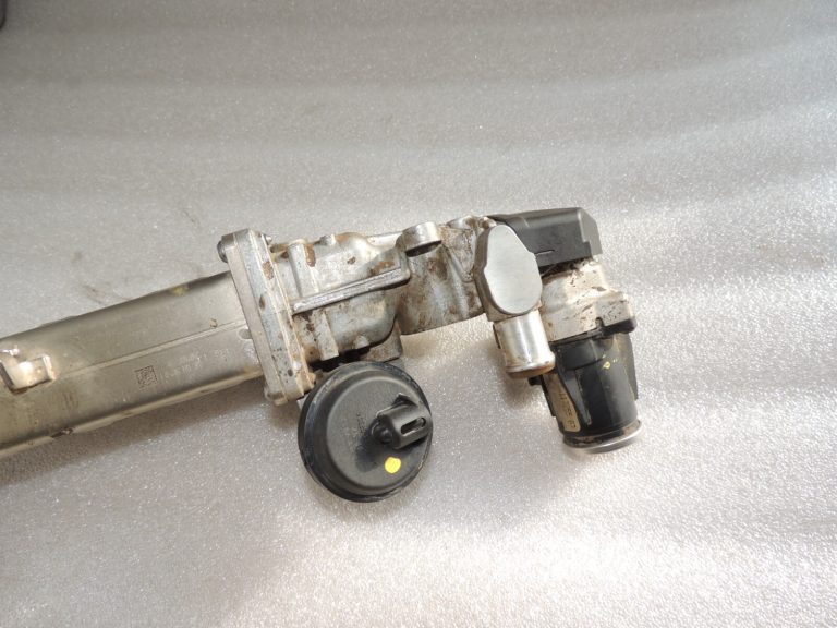 VAG 2.0TDi radiatora EGR vārsts 2X0131512A 0280751016 03L131512C