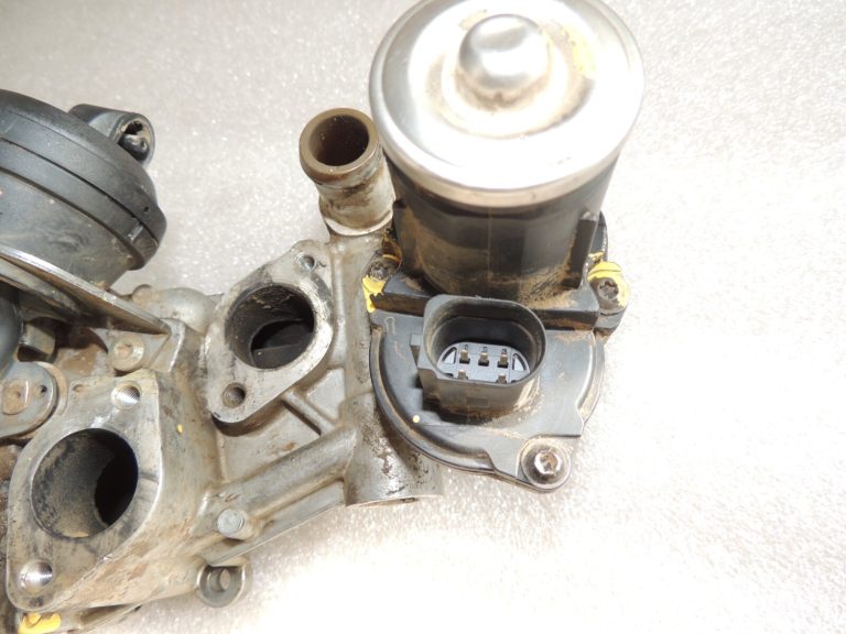 VAG 2.0TDi radiatora EGR vārsts 2X0131512A 0280751016 03L131512C